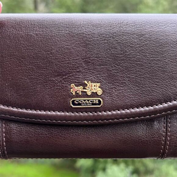 VINTAGE COACH Brown Leather Trifold Wallet w Gold Logo Accent AUTHENTIC - Picture 6 of 6